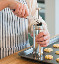 Load image into Gallery viewer, Pro Cookie-maker – Bake to your heart’s content!